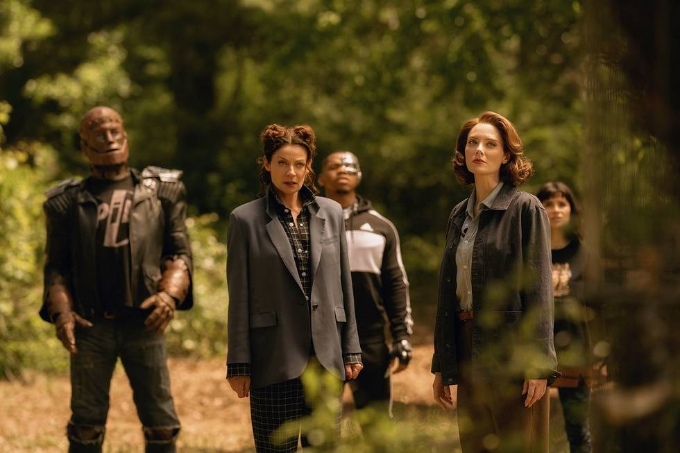 REVIEW: ‘Doom Patrol’ Episode 7 – Bird Patrol