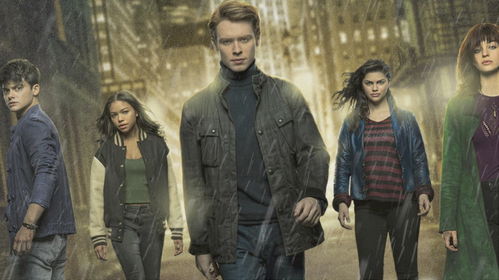 ‘Superman & Lois’ Renewed, ‘Gotham Knights’ Canceled